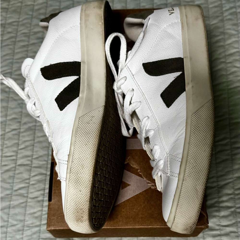 Veja sneakers